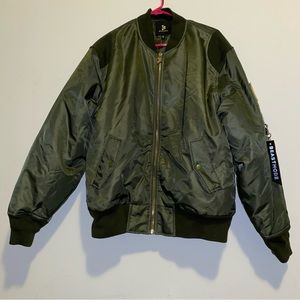 Beastmode Marshawn Lynch Army Green Bomber style Jacket Mens XL NWT